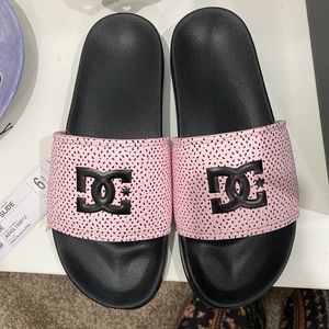 DC Slides Youth Size 6
